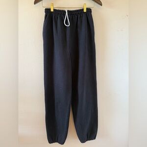 Gildan Black Sweatpants with Elastic Waistband